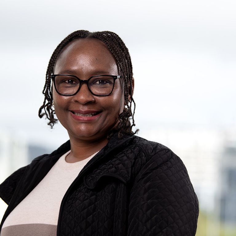 Dr Yoliswa Ntsepe