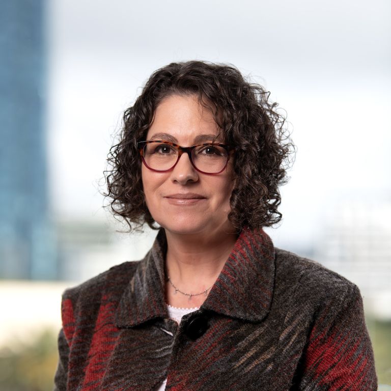 Dr Avivit Cherrington